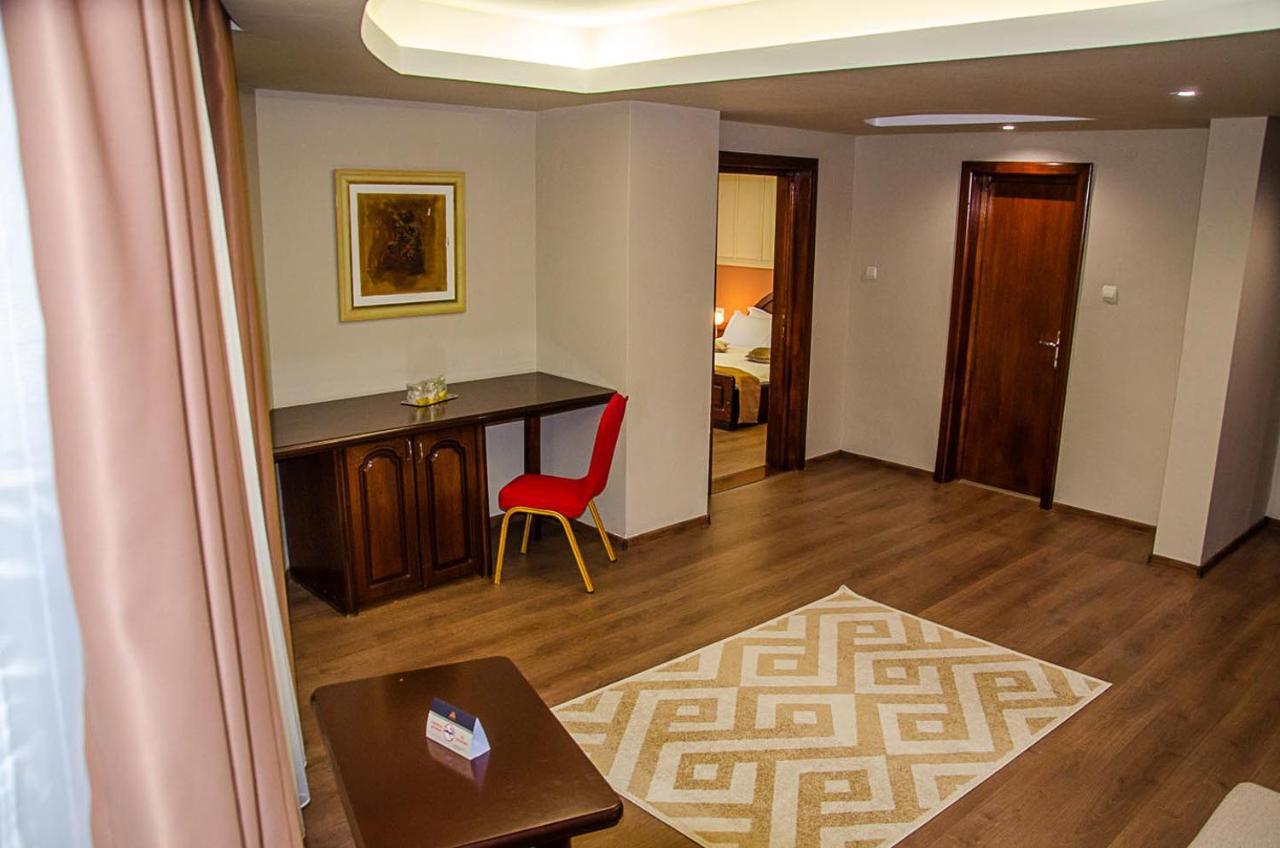 New Royal Hotell Constanţa Exteriör bild